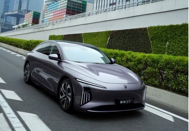 盛宴啟幕引期待 東風(fēng)風(fēng)行亮相武漢網(wǎng)球公開賽