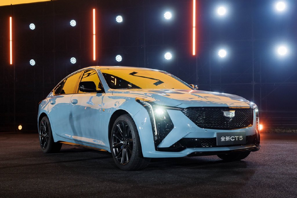 年輕人的第一臺豪車如何選?沃爾沃S60與凱迪拉克CT5帶來不同答案