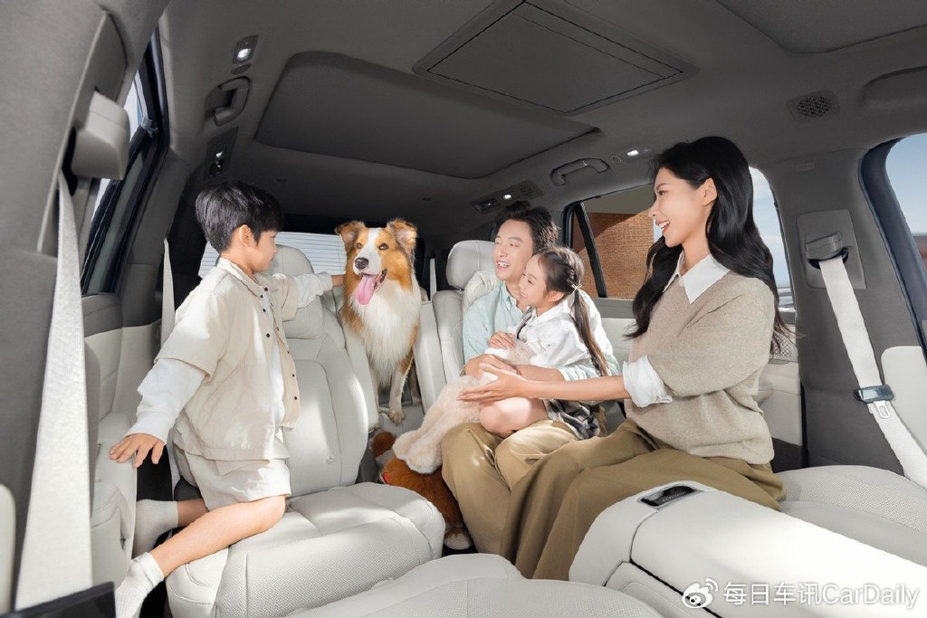 29.98萬元起,騰勢N8L把大六座做成“好開又好坐”的新標尺