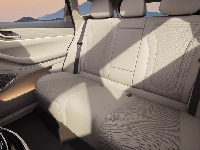 星紀(jì)元ET5即將上市,獵鷹700版本有望降1.5萬(wàn)